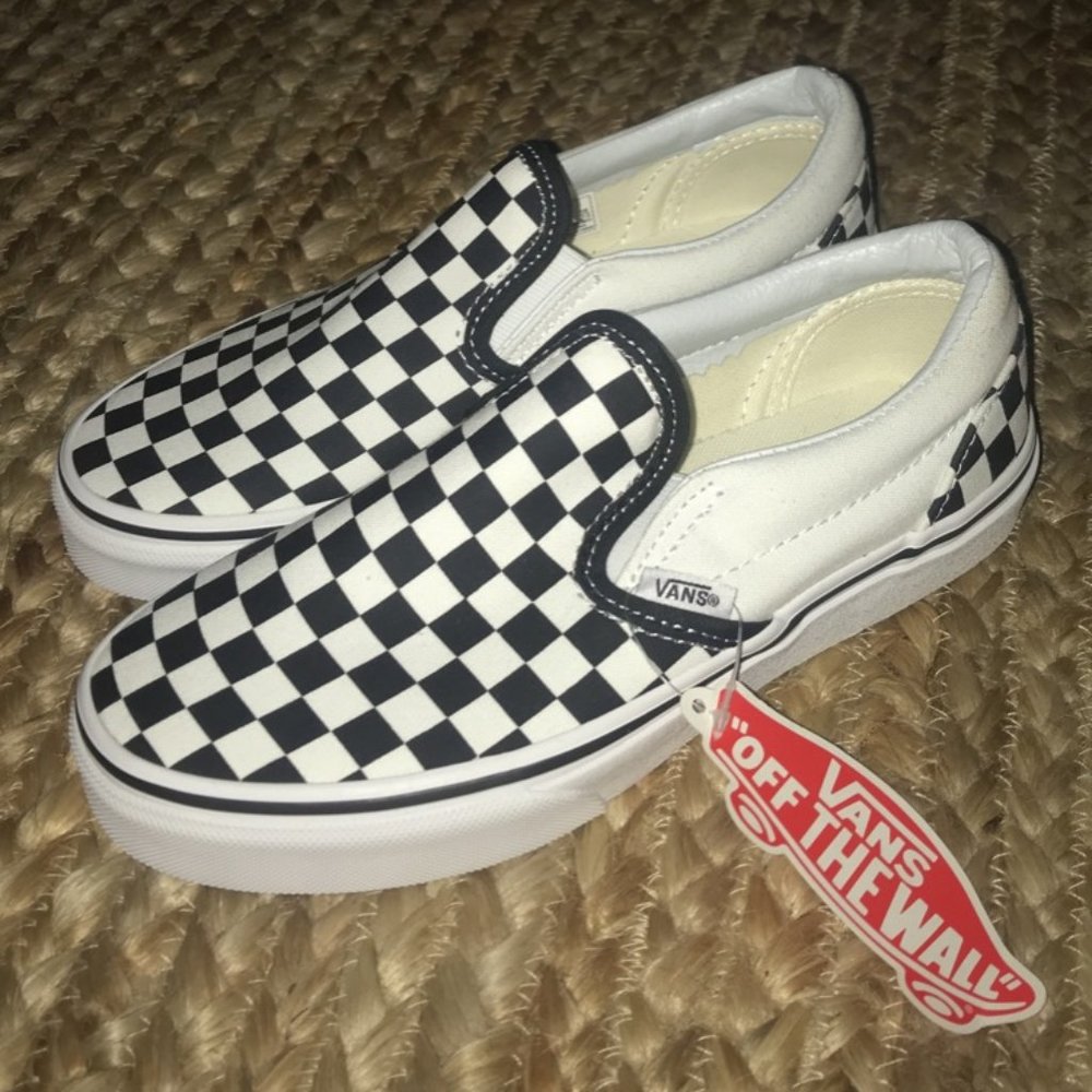 checkerded~Black and White~Classic Slip-on Vans